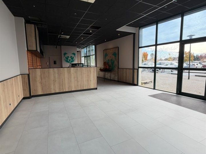 Plateau nettoyé avec surface dégagée